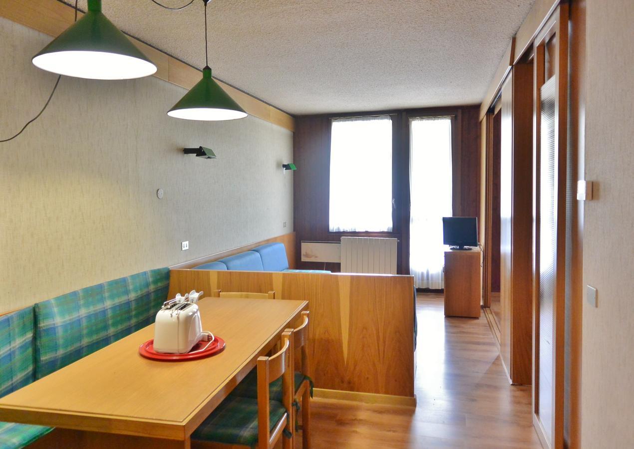 Appartamenti La Maison De Vacances Бройл-Червиня Екстериор снимка