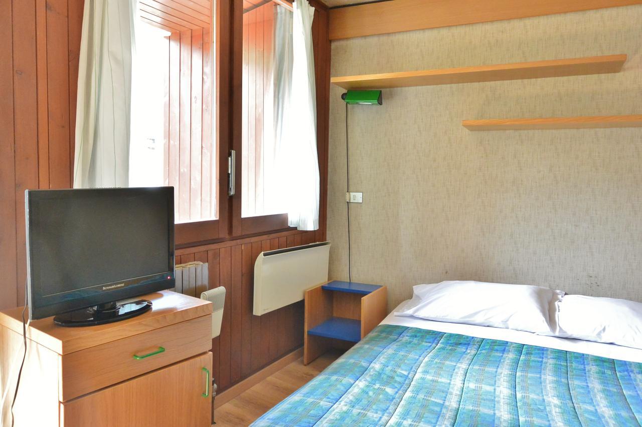 Appartamenti La Maison De Vacances Бройл-Червиня Екстериор снимка